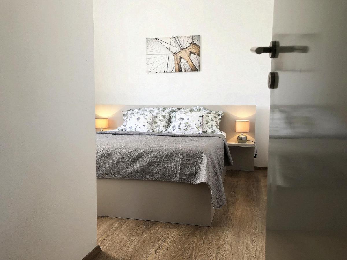 Villy City Apartment Palit Exterior foto