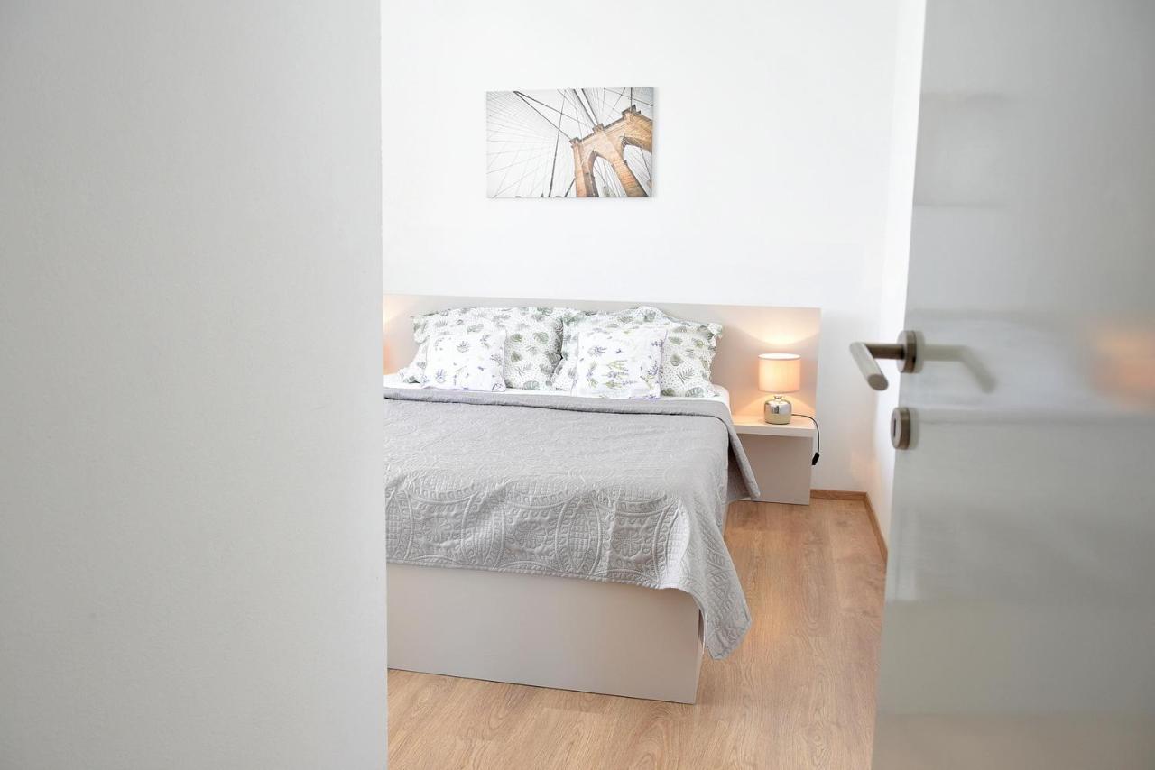 Villy City Apartment Palit Exterior foto