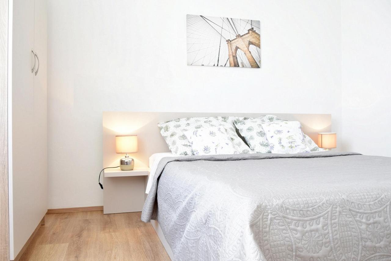 Villy City Apartment Palit Exterior foto